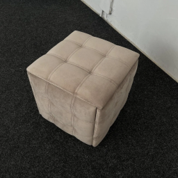 6588987146_w640_h640_6588987146